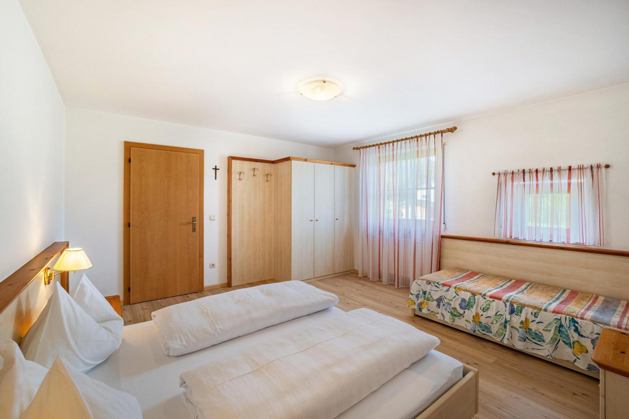 Oberhoelzlhof Valdaora di Sopra Luaran gambar