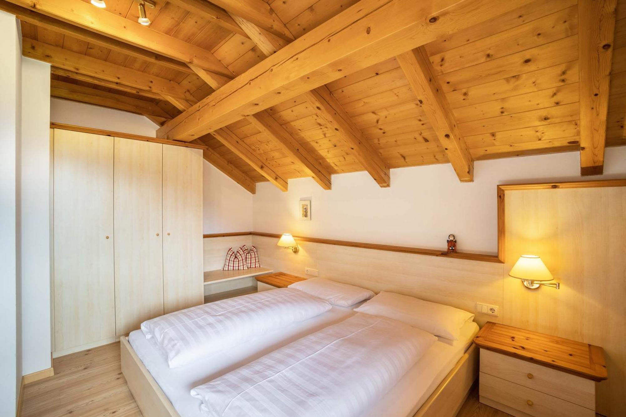 Oberhoelzlhof Valdaora di Sopra Luaran gambar