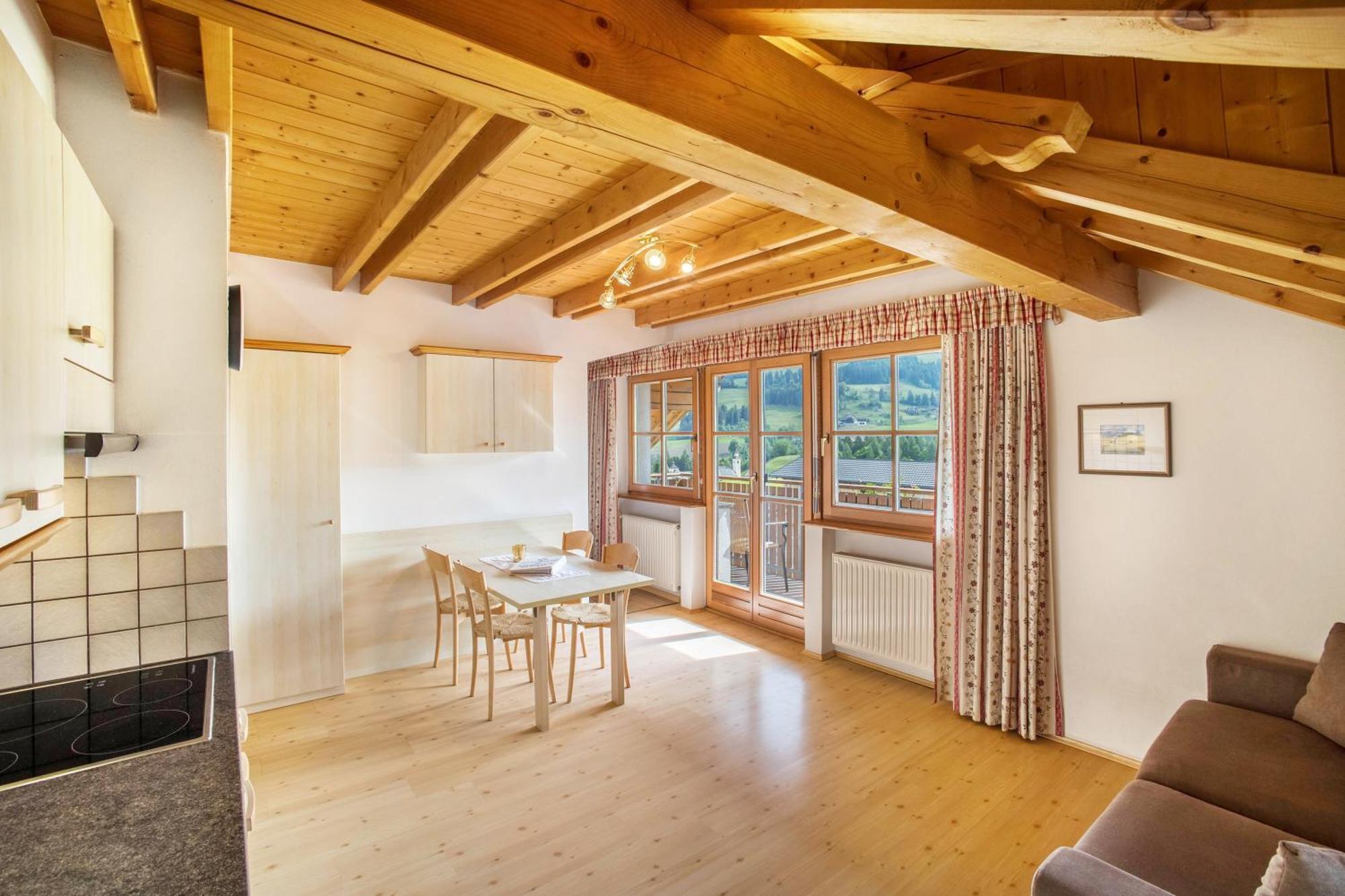 Oberhoelzlhof Valdaora di Sopra Luaran gambar