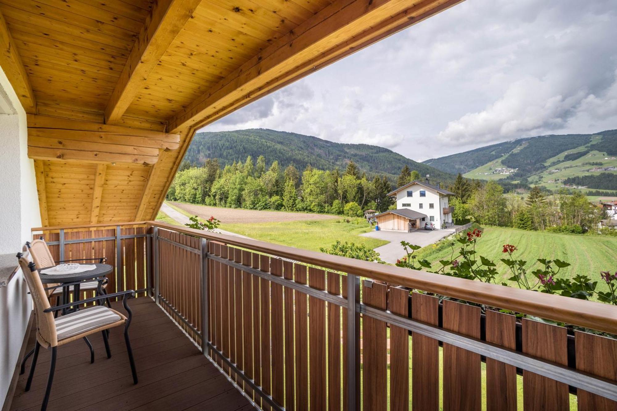 Oberhoelzlhof Valdaora di Sopra Luaran gambar